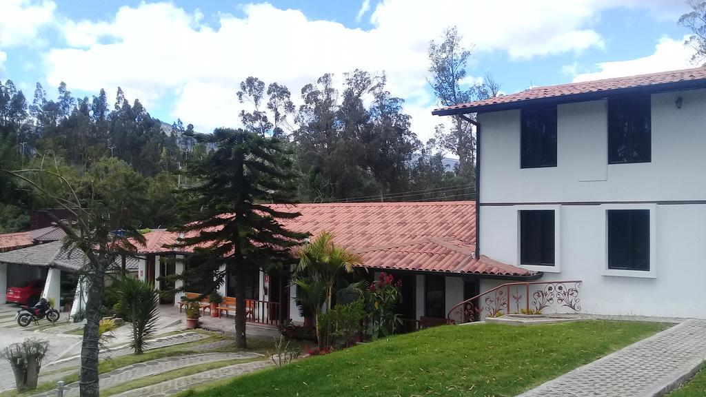 Hosteria Quinta Emilia Кіто Екстер'єр фото