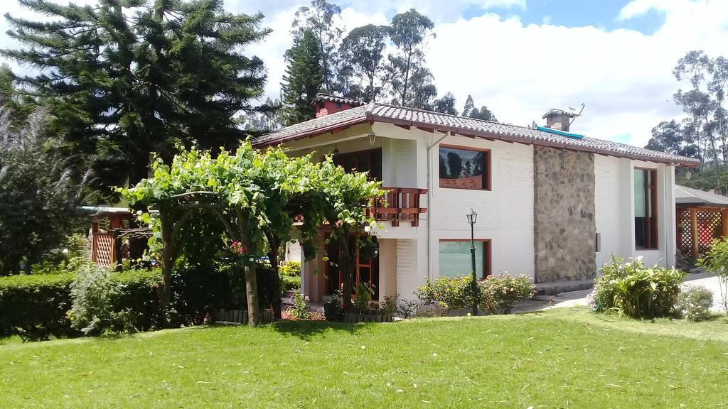 Hosteria Quinta Emilia Кіто Екстер'єр фото