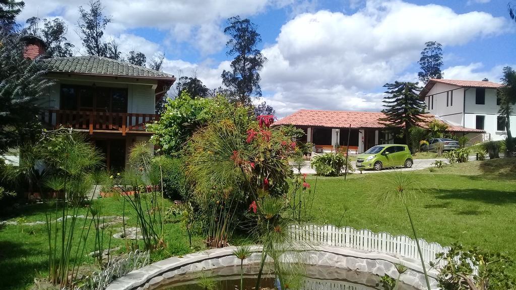 Hosteria Quinta Emilia Кіто Екстер'єр фото